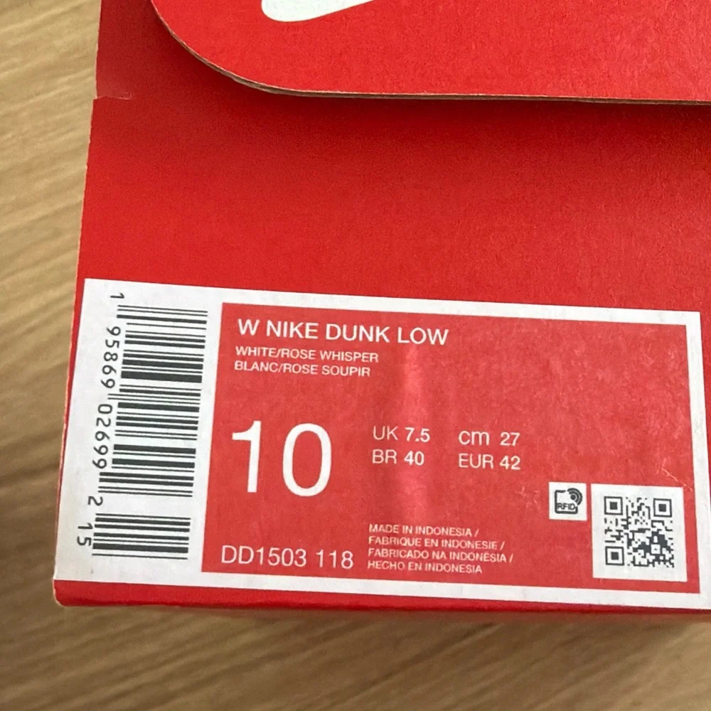 Nike box label